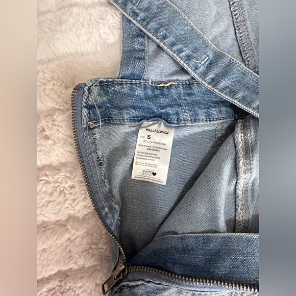 Wallflower Jean Overalls - Picture 10 of 11